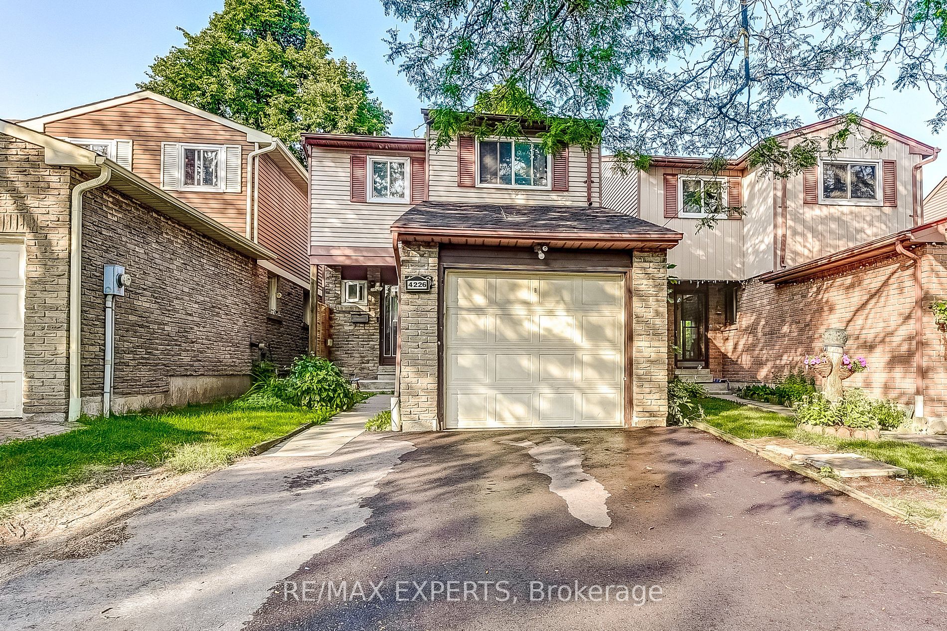 Detached house for sale at 4226 Tea Garden Circ Mississauga Ontario