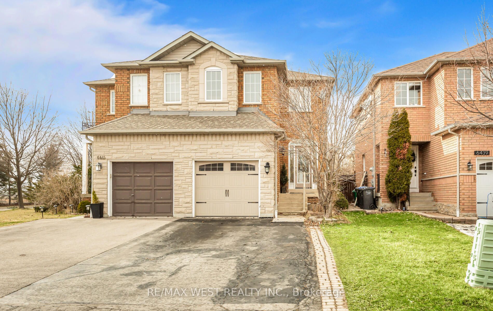 Semi-Detached house for sale at 6443 Saratoga Way Mississauga Ontario