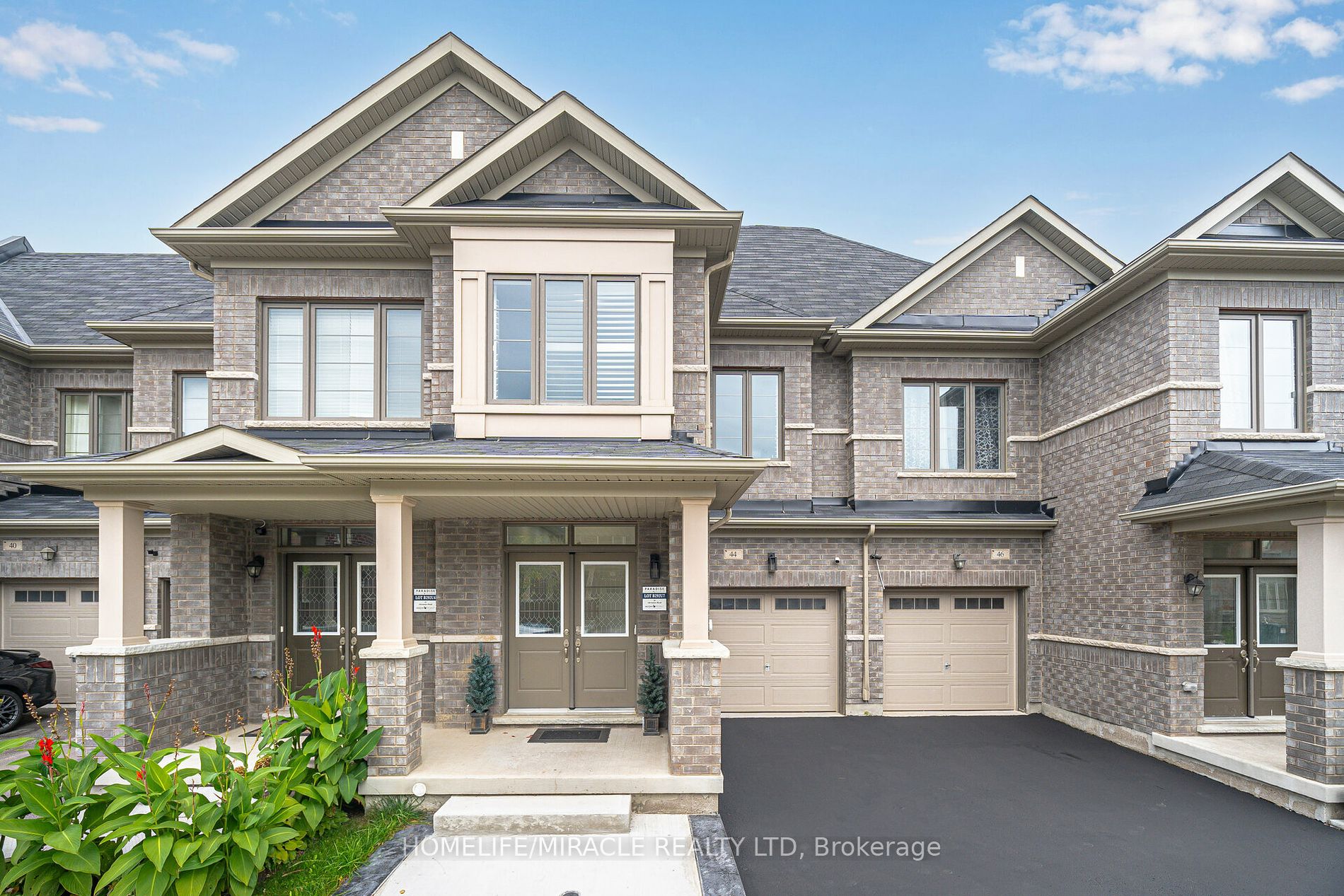 Att/Row/Twnhouse house for sale at 44 Adventura Rd Brampton Ontario