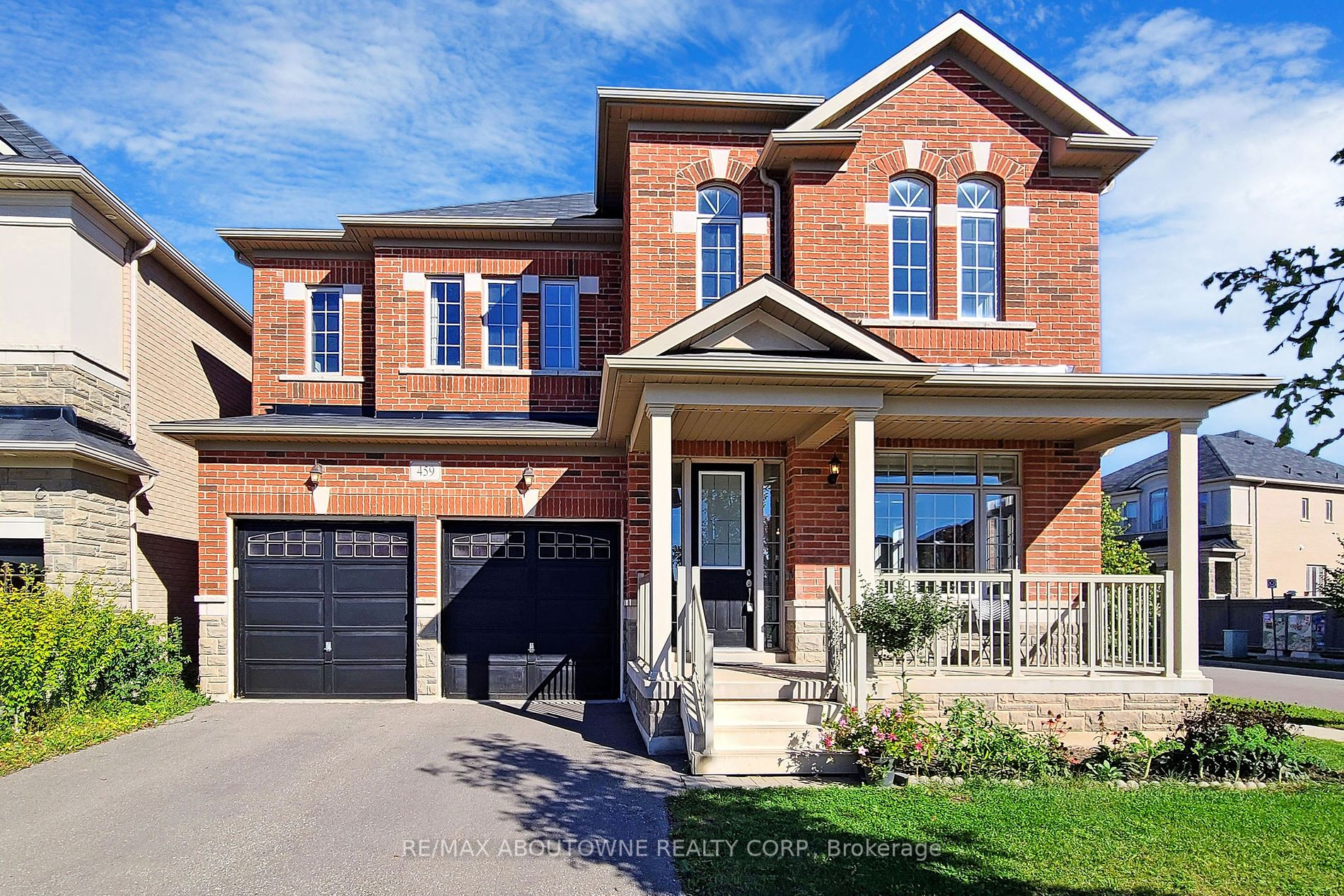 Detached house for sale at 459 Threshing Mill Blvd Oakville Ontario