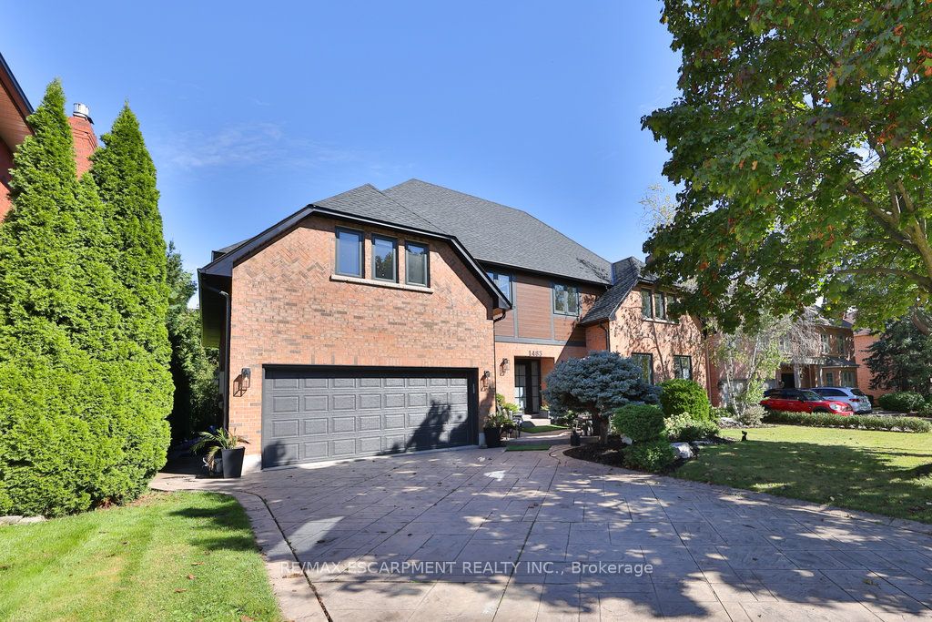 Detached house for sale at 1483 The Links Dr Oakville Ontario