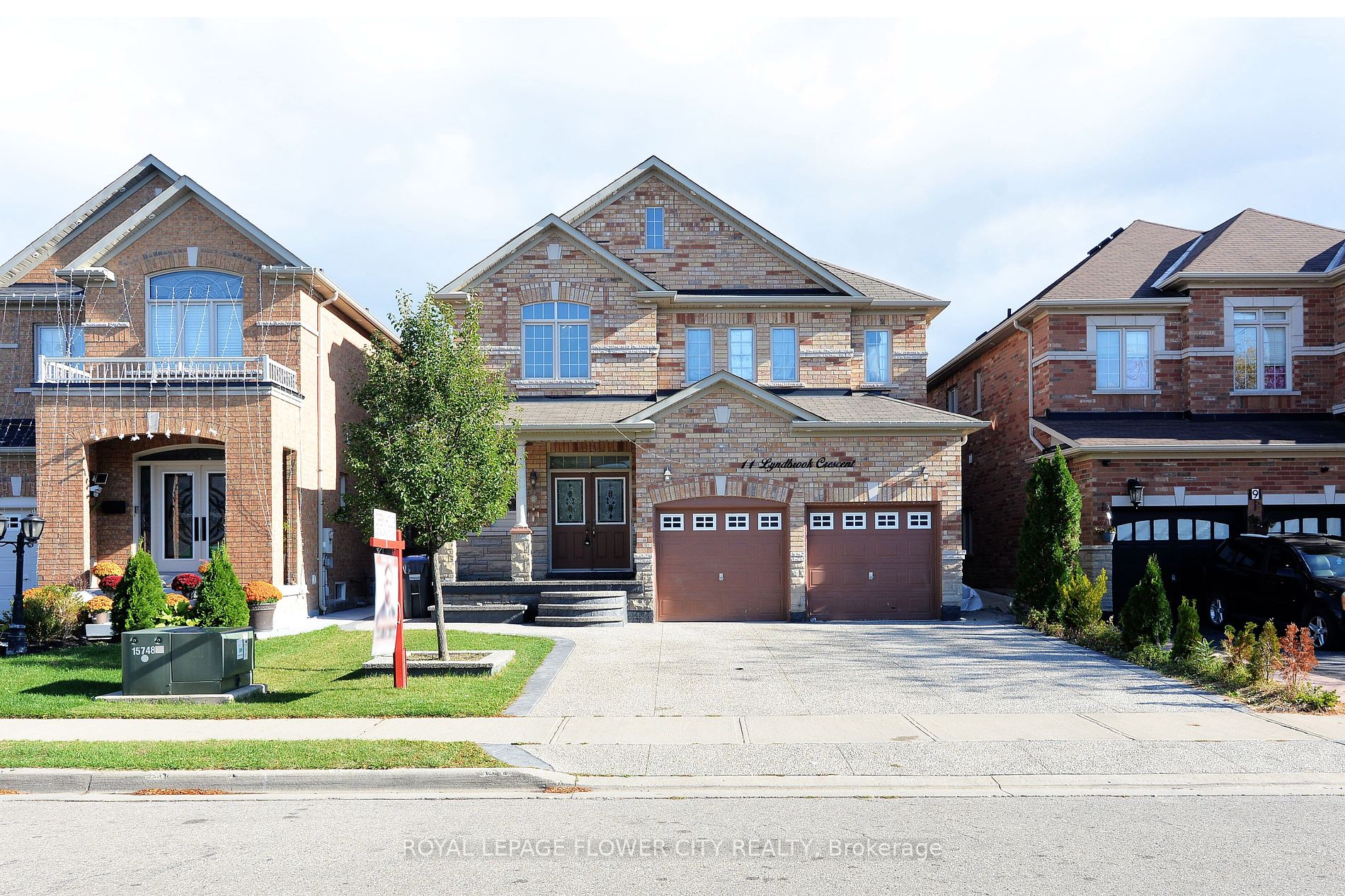 Detached house for sale at 11 Lyndbrook Cres Brampton Ontario