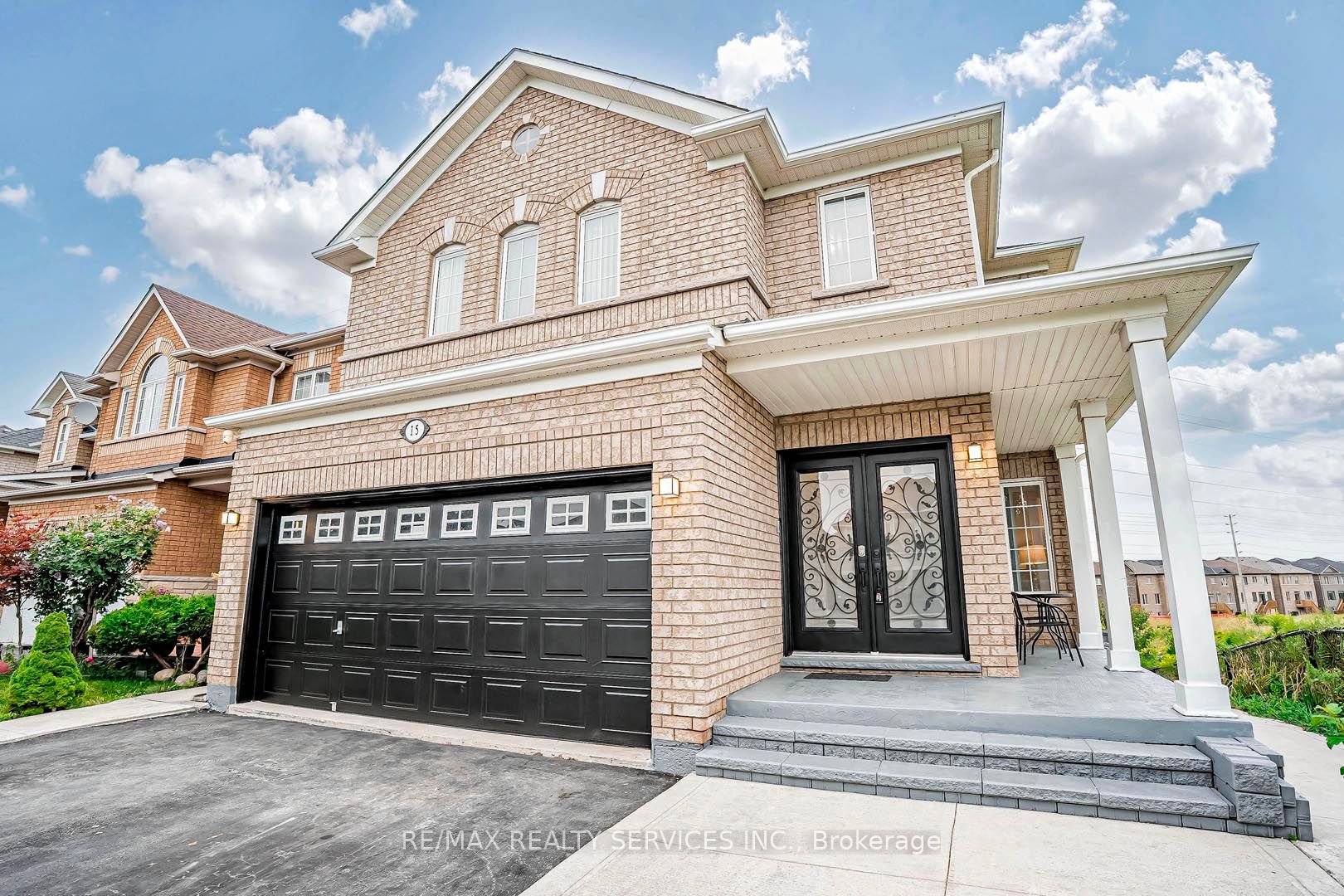 Detached house for sale at 15 Roundstone Dr Brampton Ontario