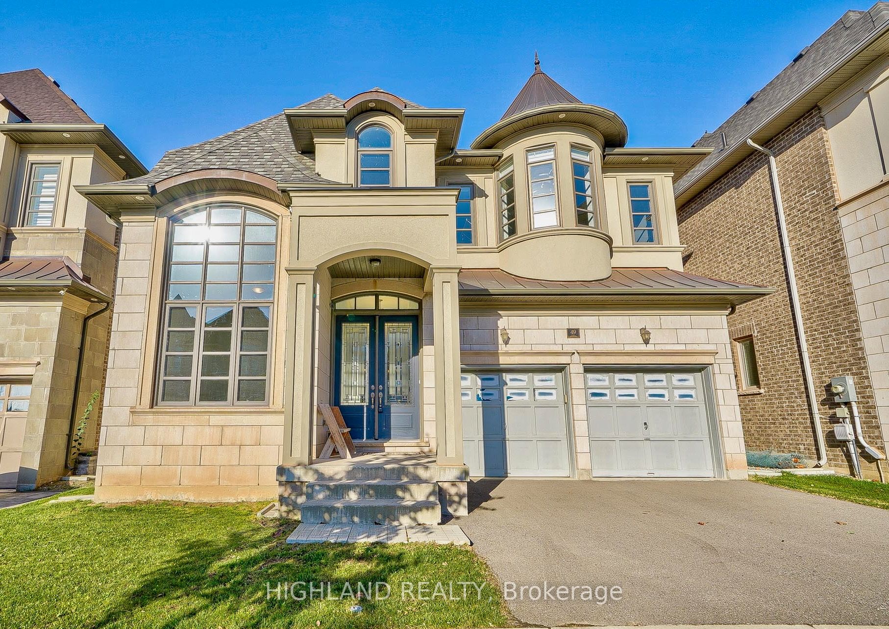 Detached house for sale at 49 Threshing Mill Blvd Oakville Ontario