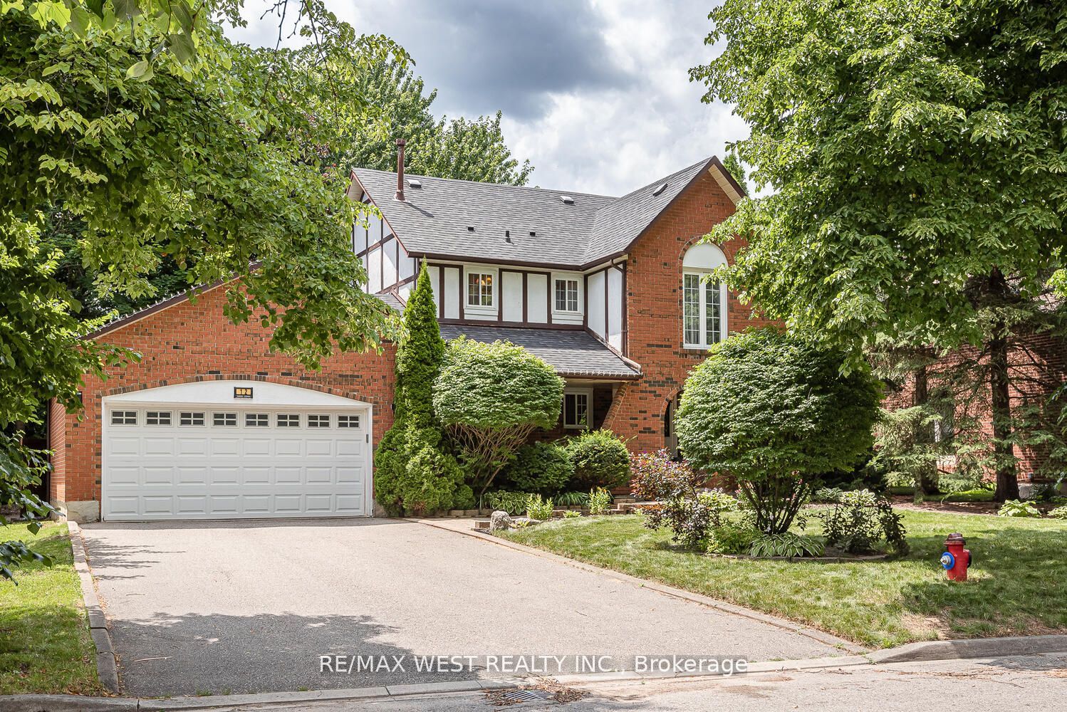 Detached house for sale at 12 Axminster Rd Brampton Ontario