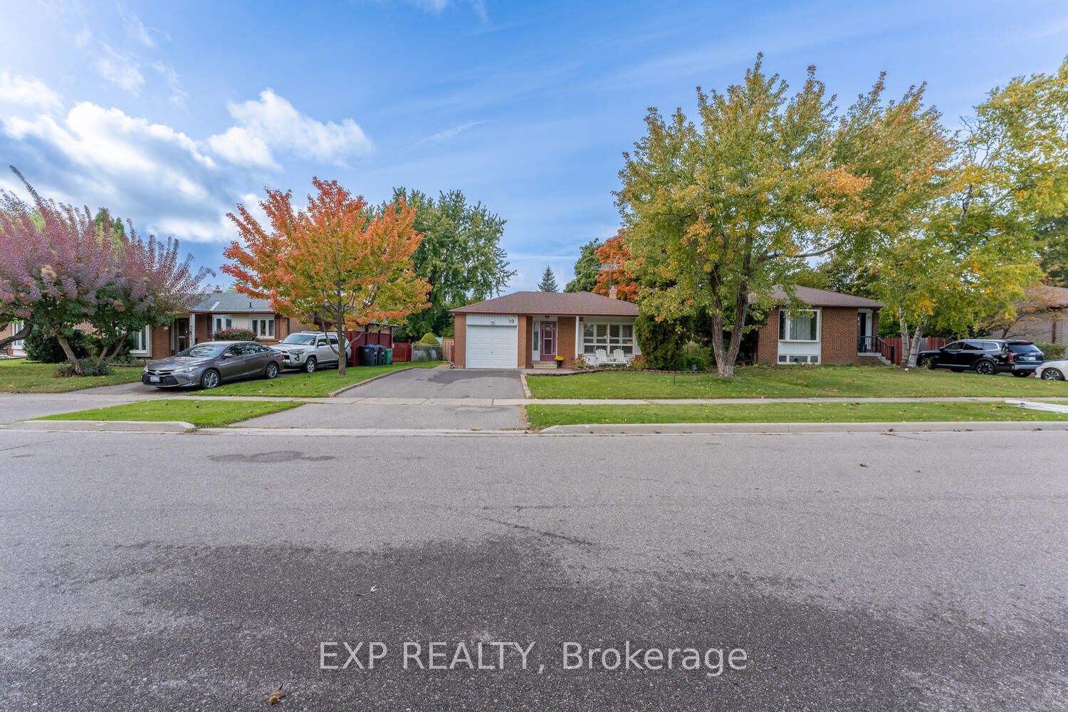 Detached house for sale at 10 Aberdeen Cres Brampton Ontario