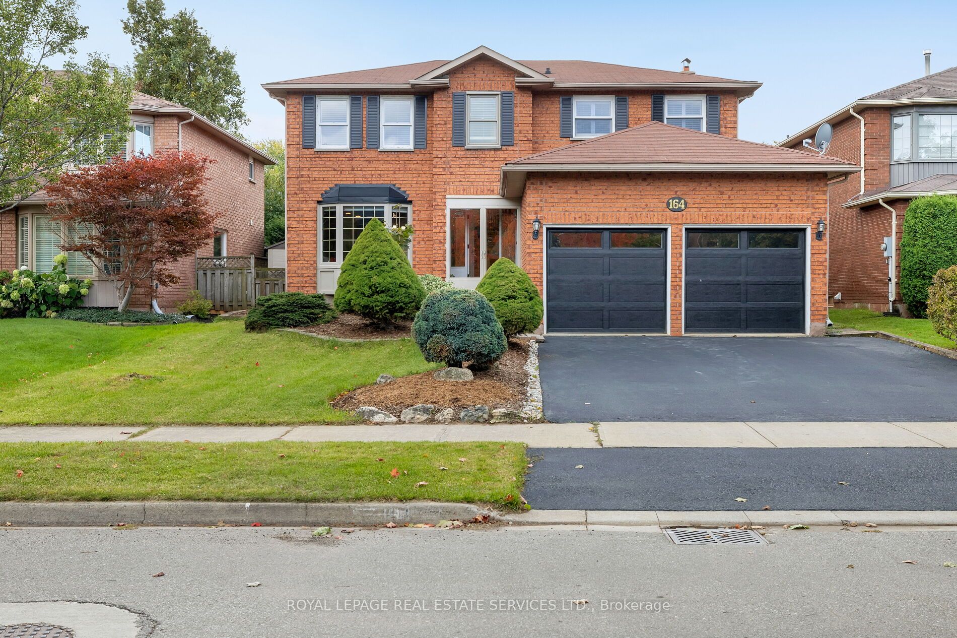 Detached house for sale at 164 Warner Dr Oakville Ontario