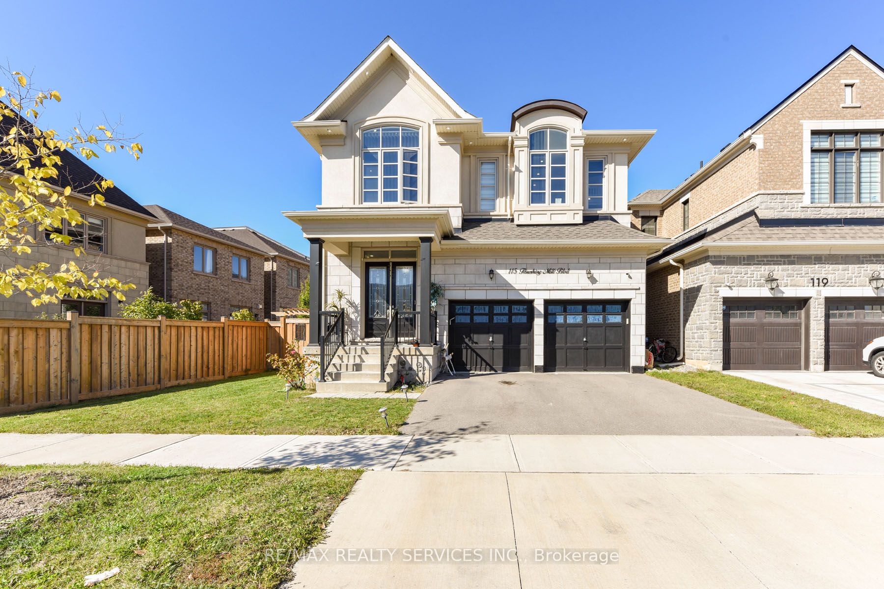 Detached house for sale at 115 Threshing Mill Blvd Oakville Ontario