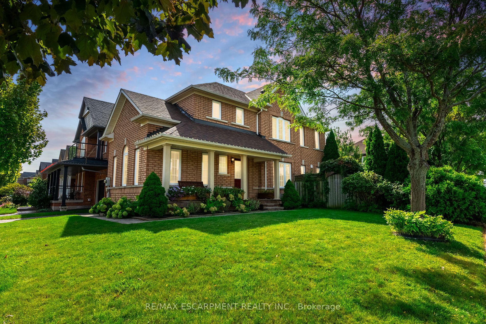 Detached house for sale at 2352 Falling Green Dr Oakville Ontario