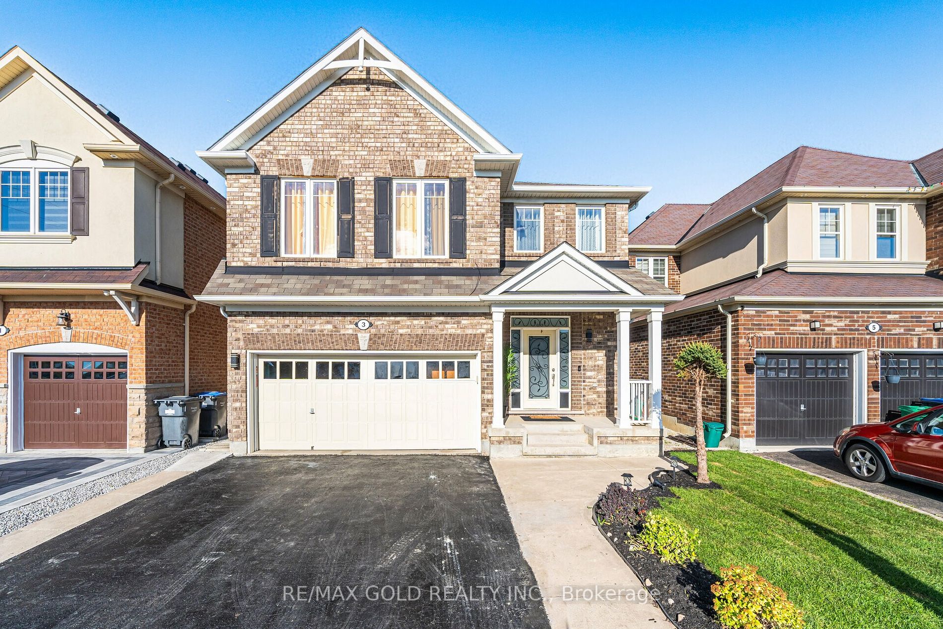 Detached house for sale at 3 Bloom Dr Brampton Ontario