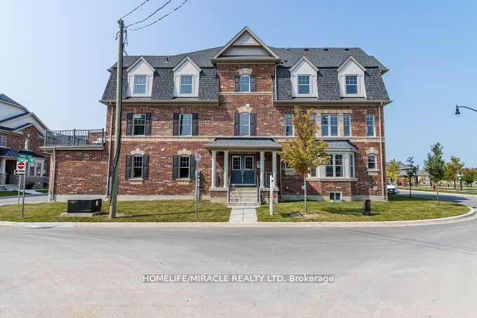 Att/Row/Twnhouse house for sale at 43 Finegan Circ Brampton Ontario