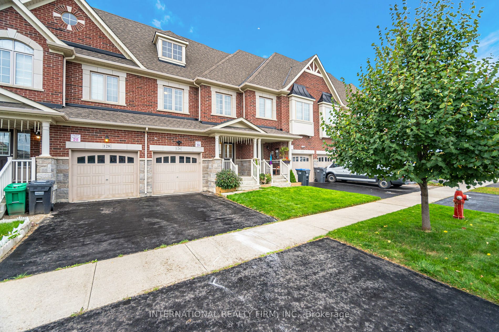 Att/Row/Twnhouse house for sale at 126 Agava Cres Brampton Ontario