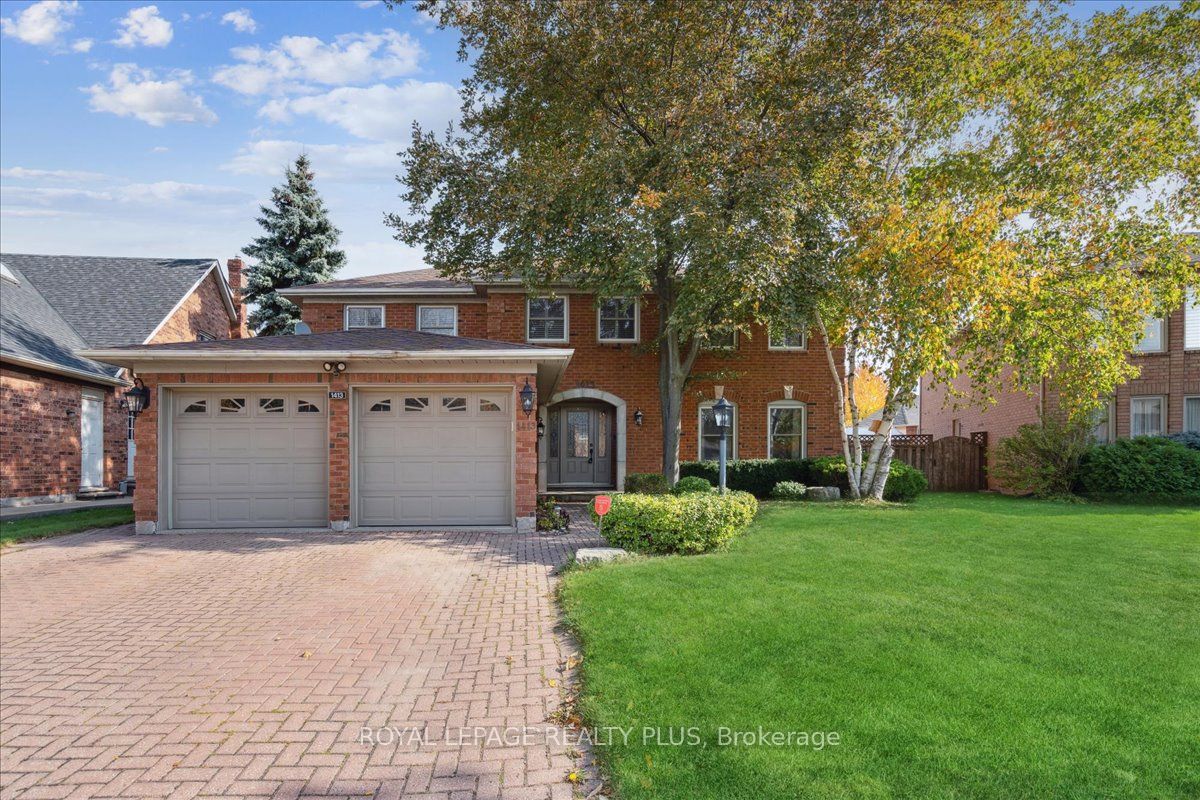 Detached house for sale at 1413 Thistledown Rd Oakville Ontario