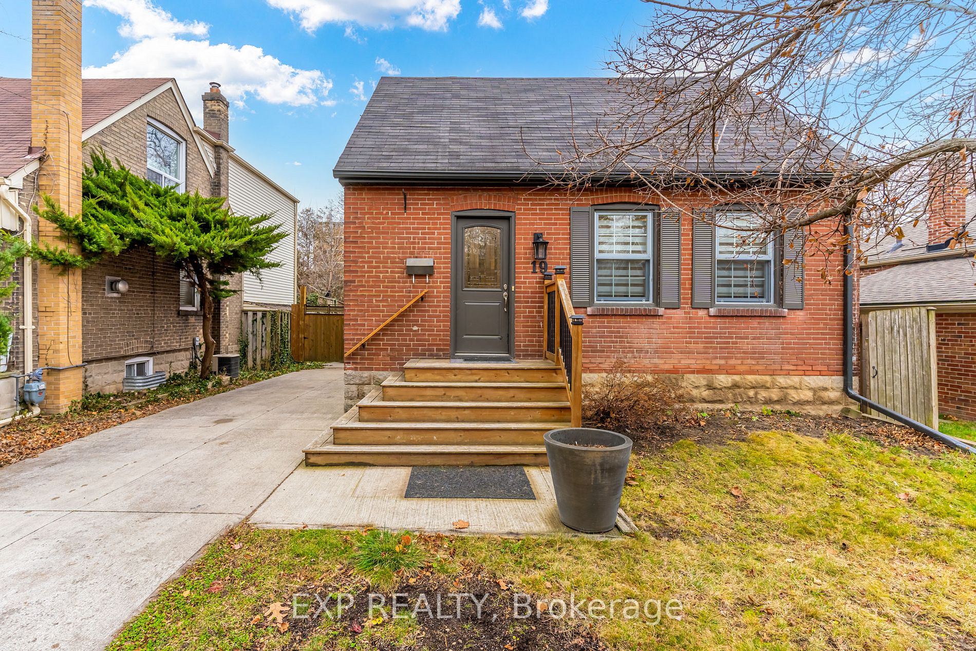 Detached house for sale at 19 Albani St Toronto Ontario