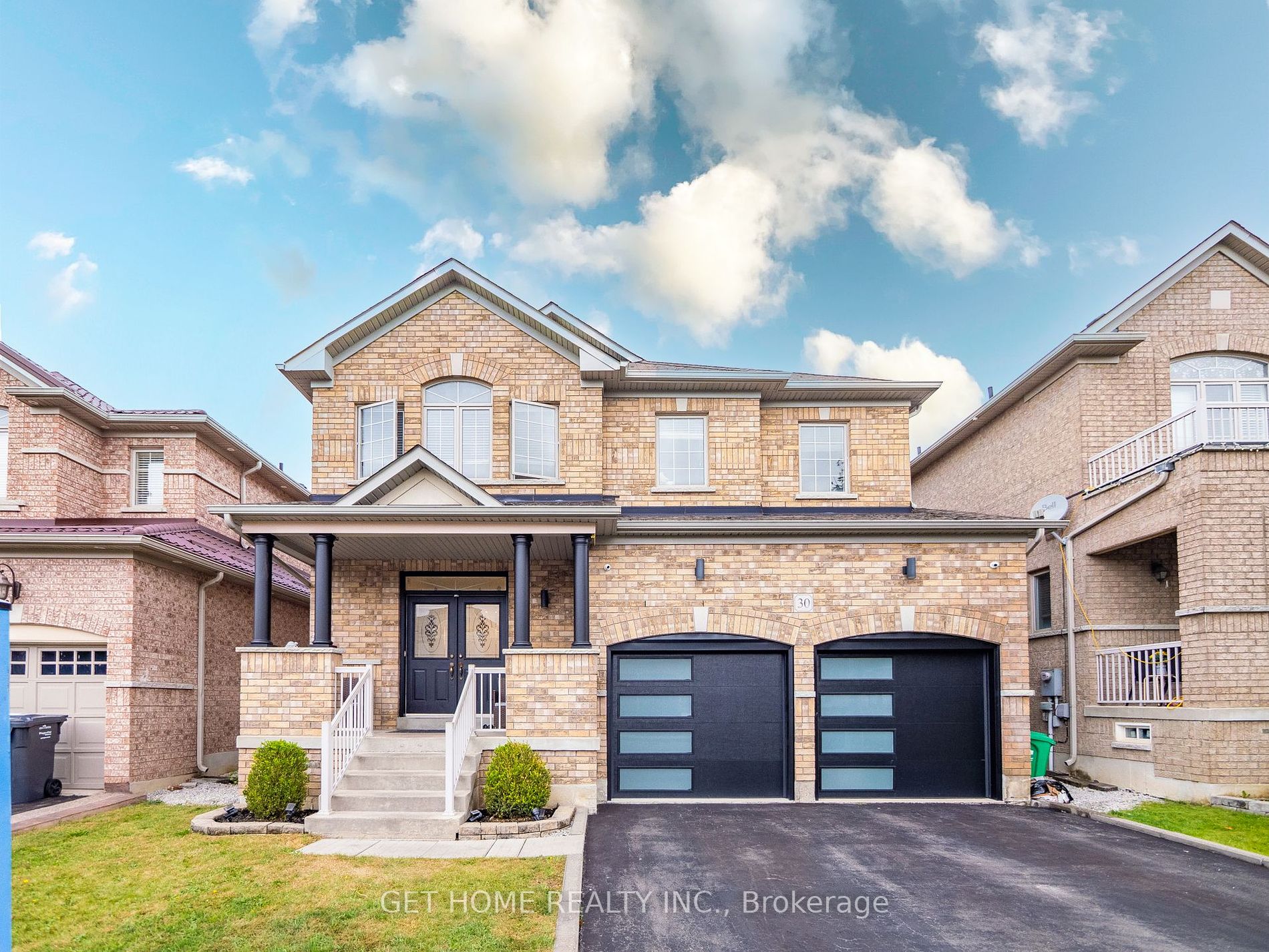 Detached house for sale at 30 Strathdale Rd Brampton Ontario