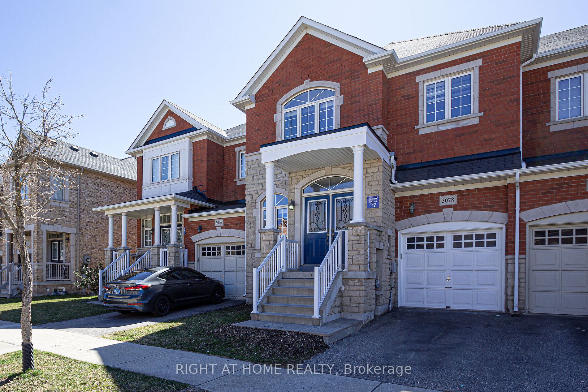 Att/Row/Twnhouse house for sale at 3078 Janice Dr Oakville Ontario