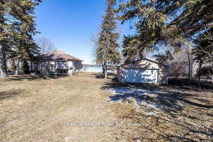 Cottage house for sale at 17 Shelley Dr E Kawartha Lakes Ontario