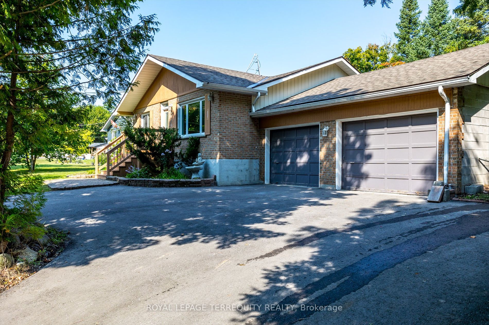 Detached house for sale at 12 Cliffside Dr Kawartha Lakes Ontario