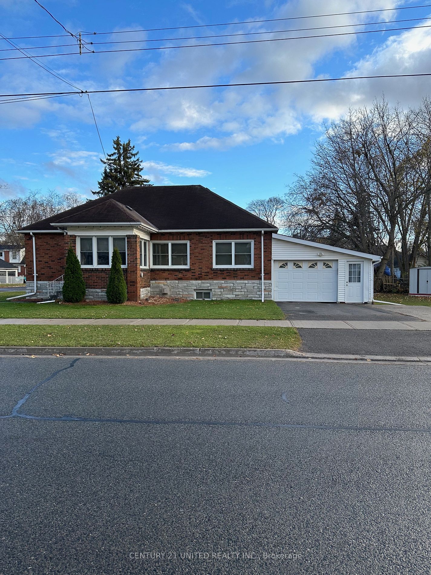 Detached house for sale at 719 Herman St Peterborough Ontario