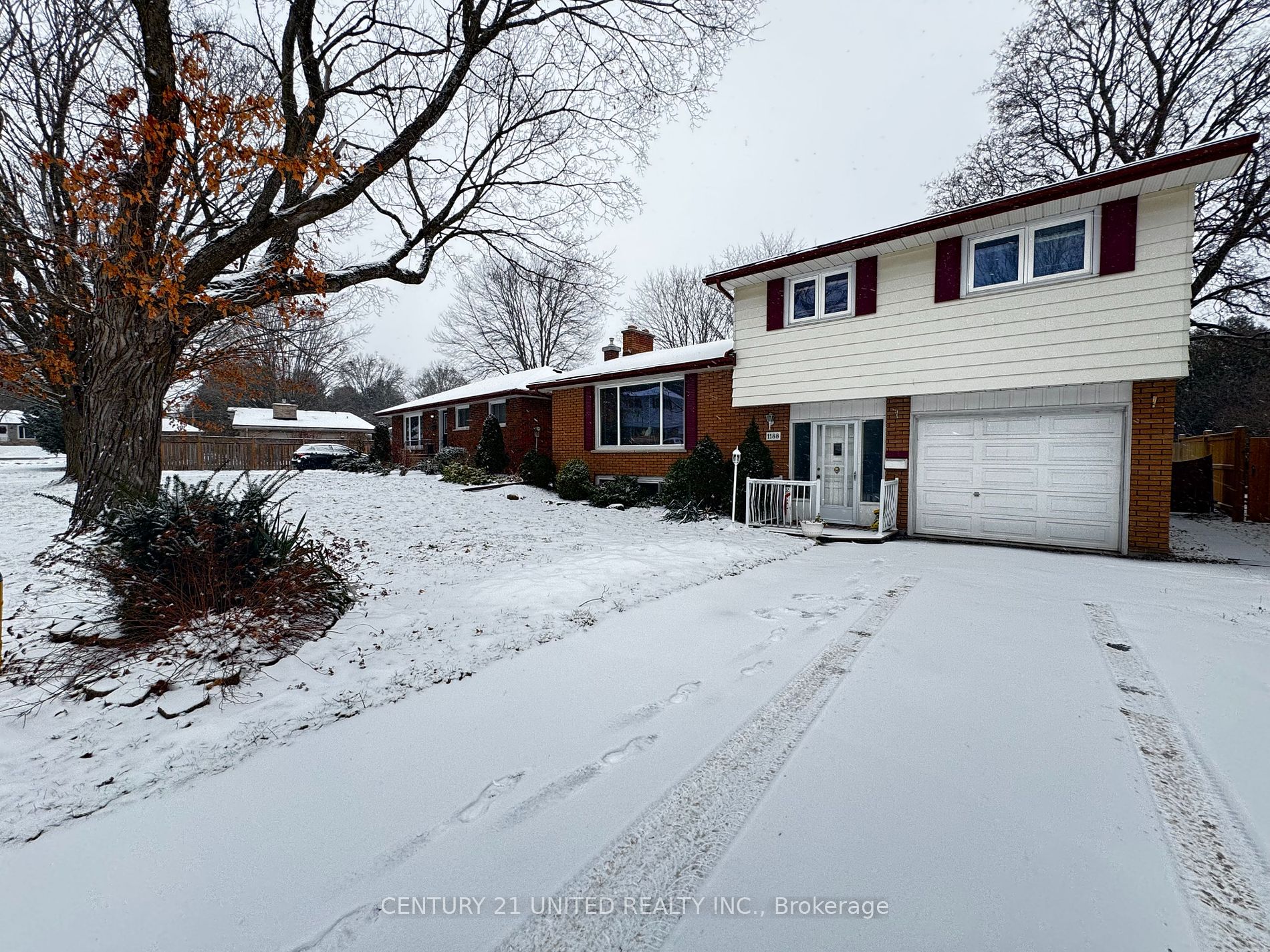 Detached house for sale at 1188 Huron St Peterborough Ontario