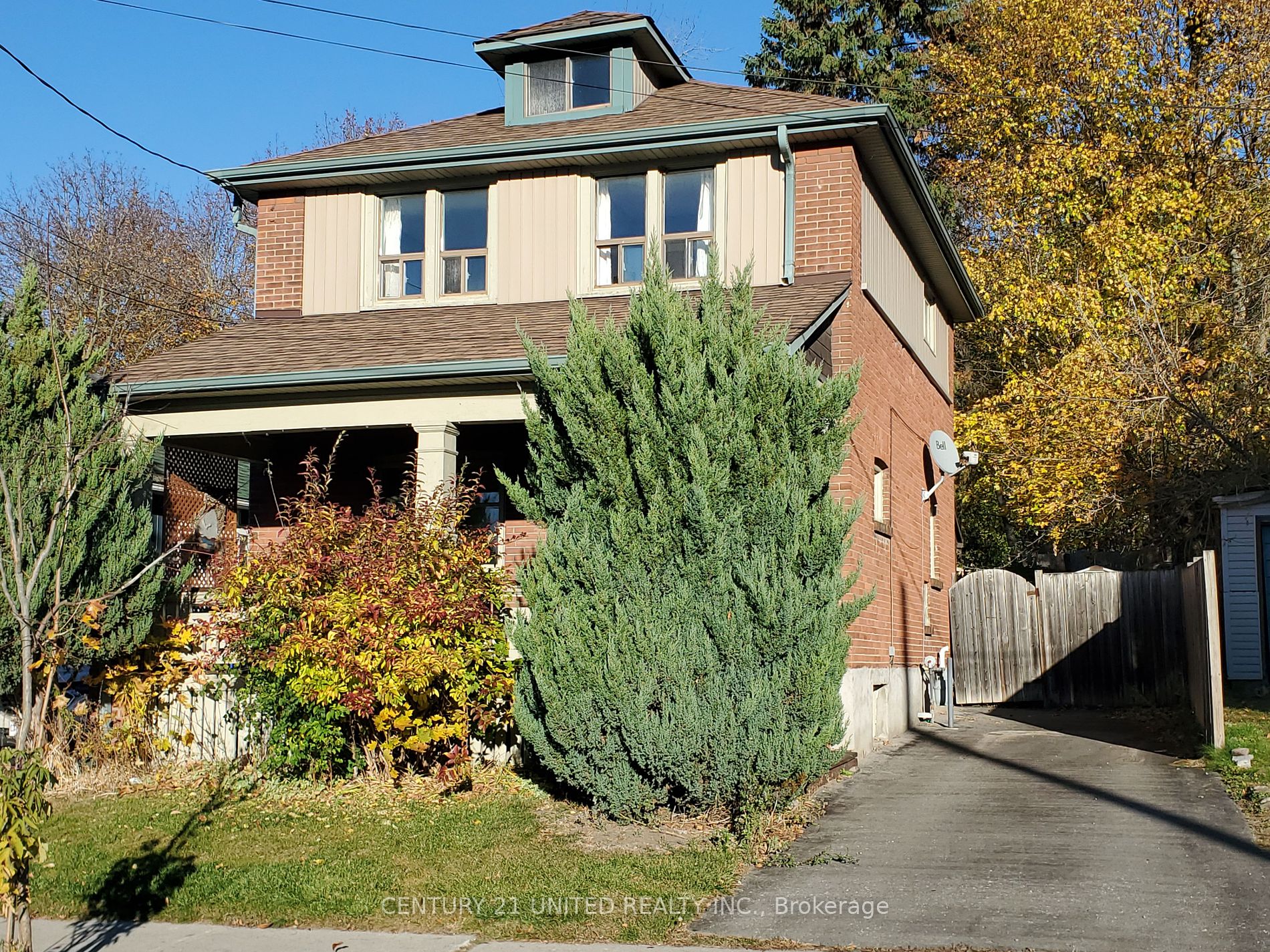 Detached house for sale at 416 Rogers St Peterborough Ontario