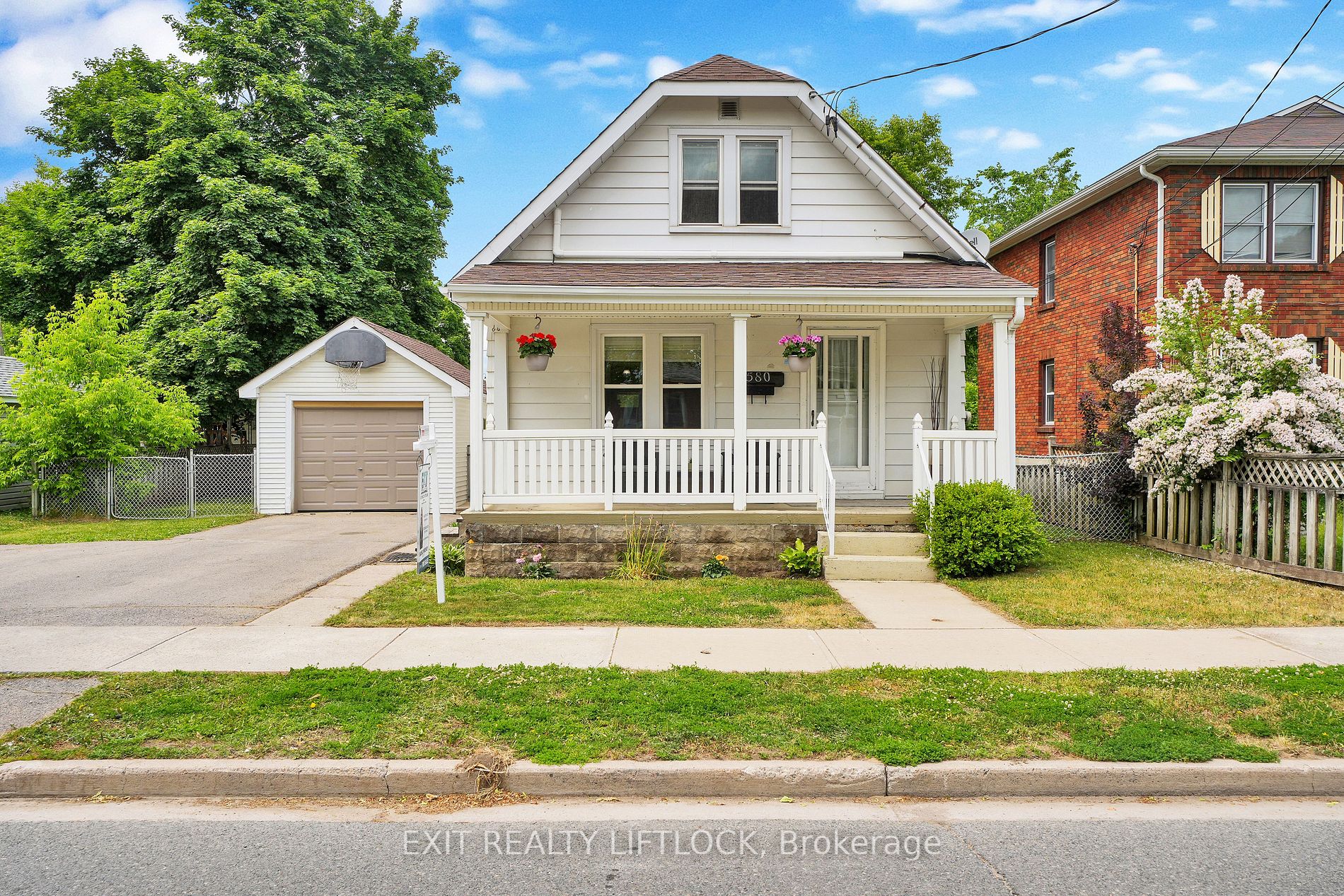 Detached house for sale at 580 King George St Peterborough Ontario