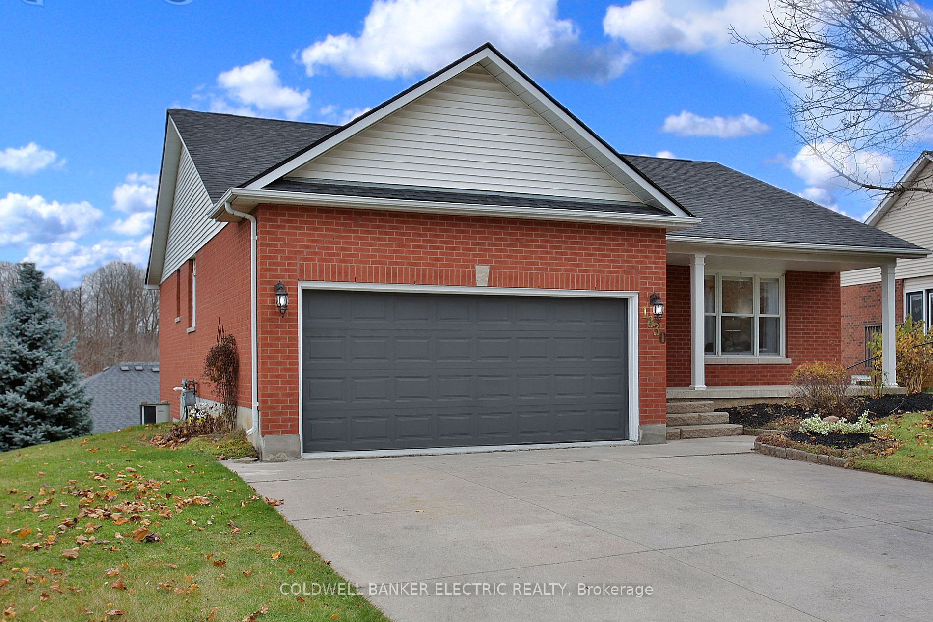 Detached house for sale at 1830 Stratton Ave Peterborough Ontario