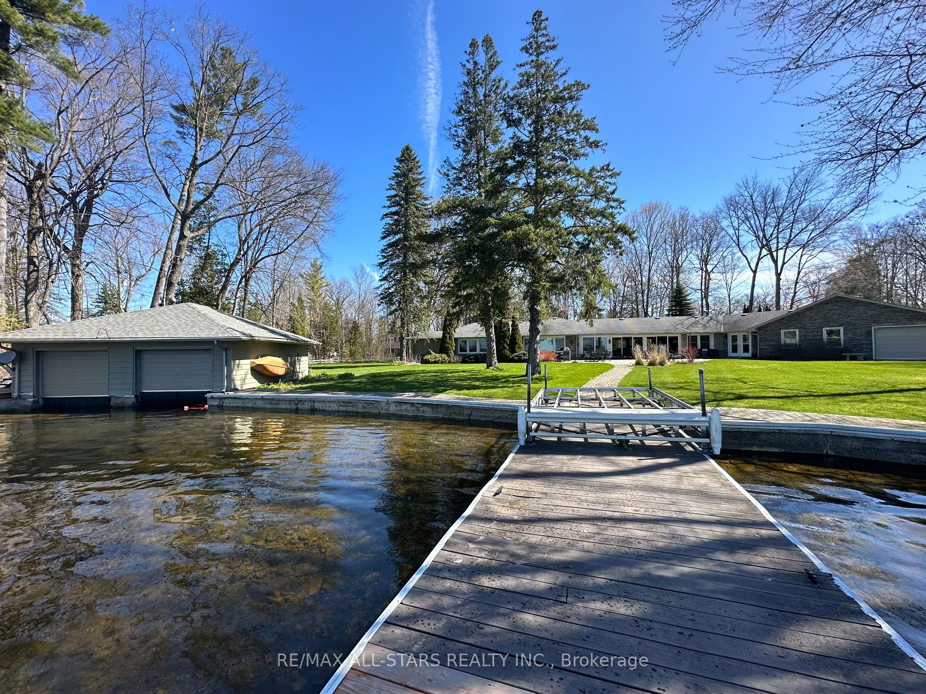 Detached house for sale at 8 Manor Rd Kawartha Lakes Ontario