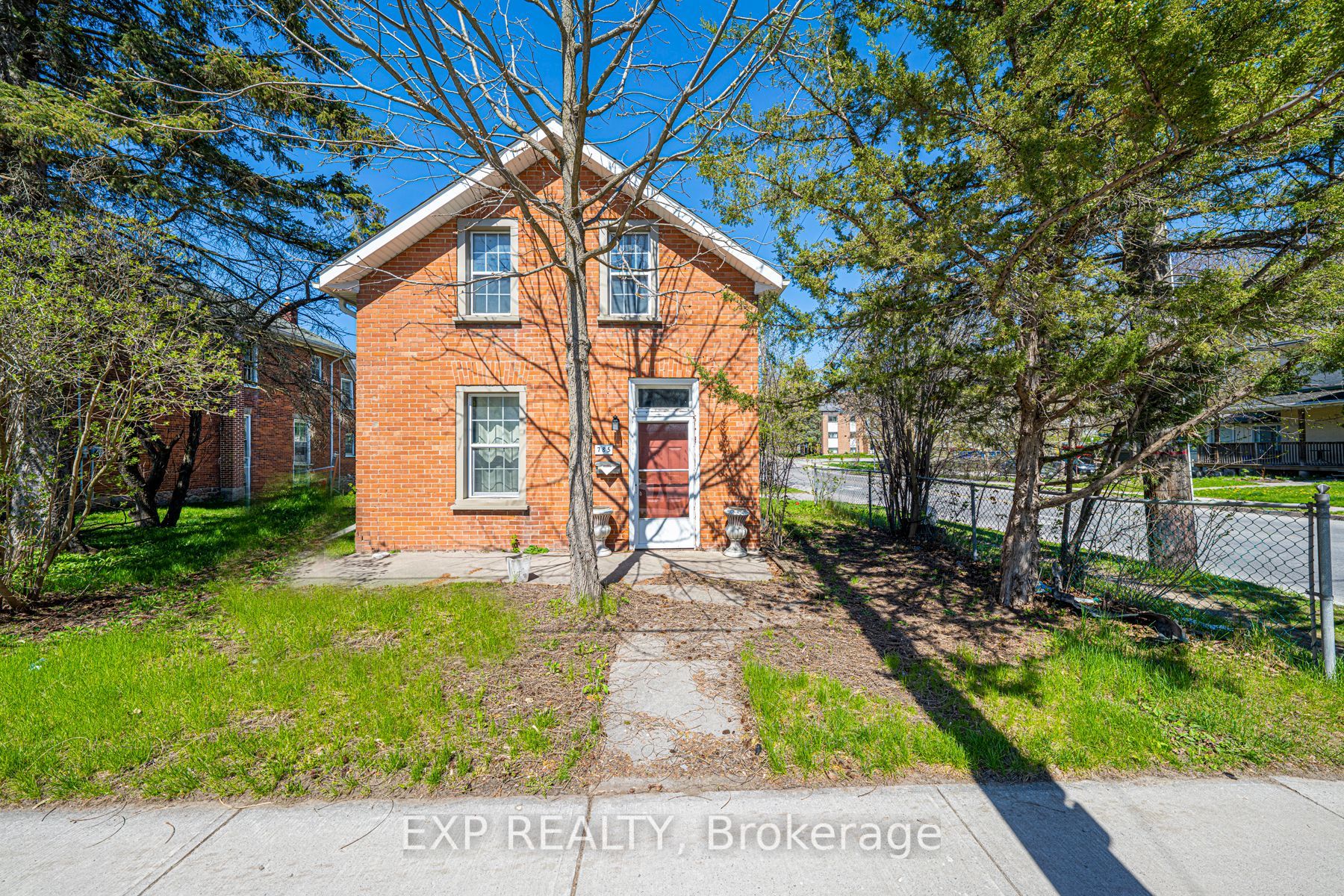 Detached house for sale at 785 George St N Peterborough Ontario