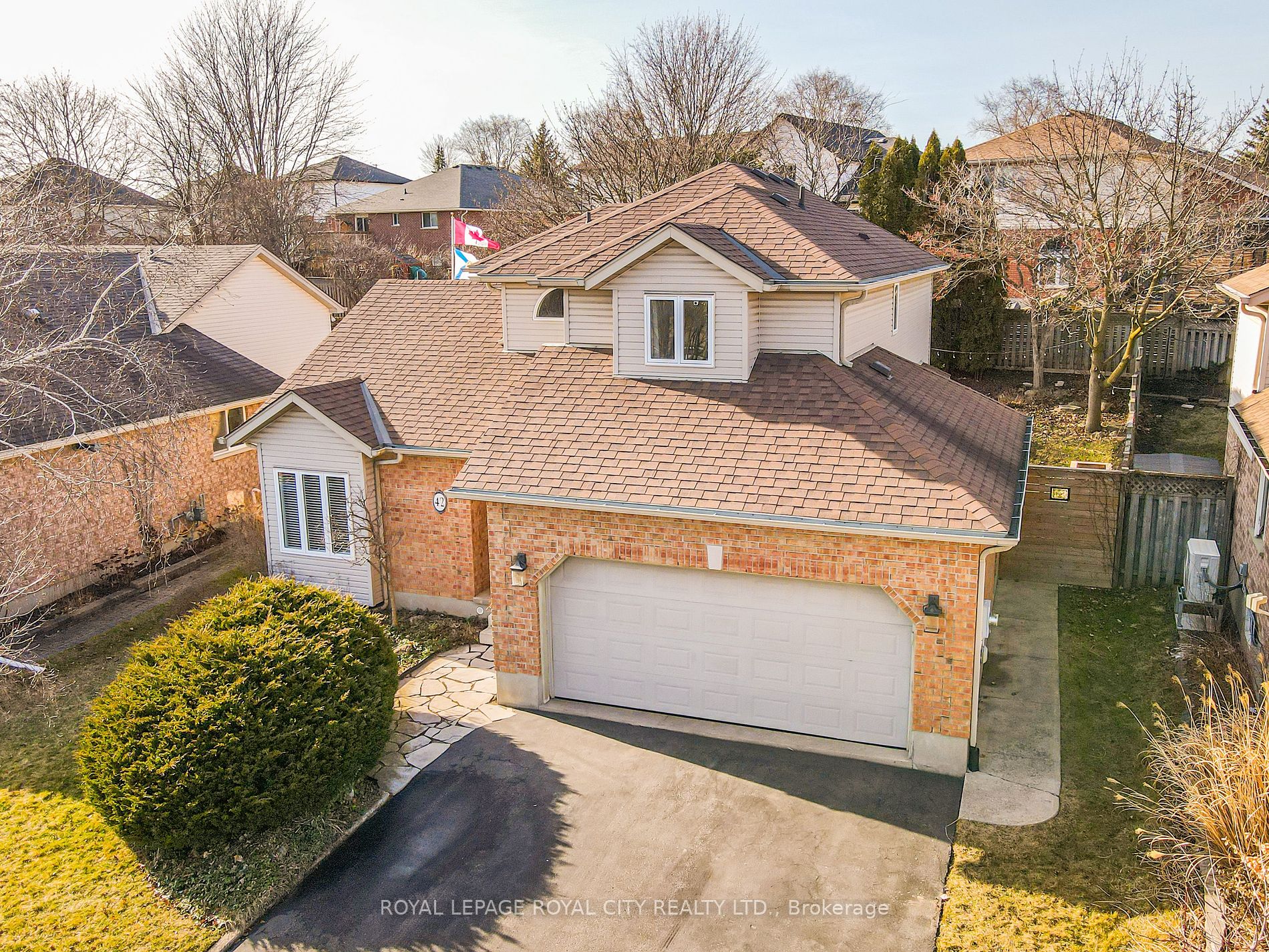 Detached house for sale at 42 Peartree Cres Guelph Ontario