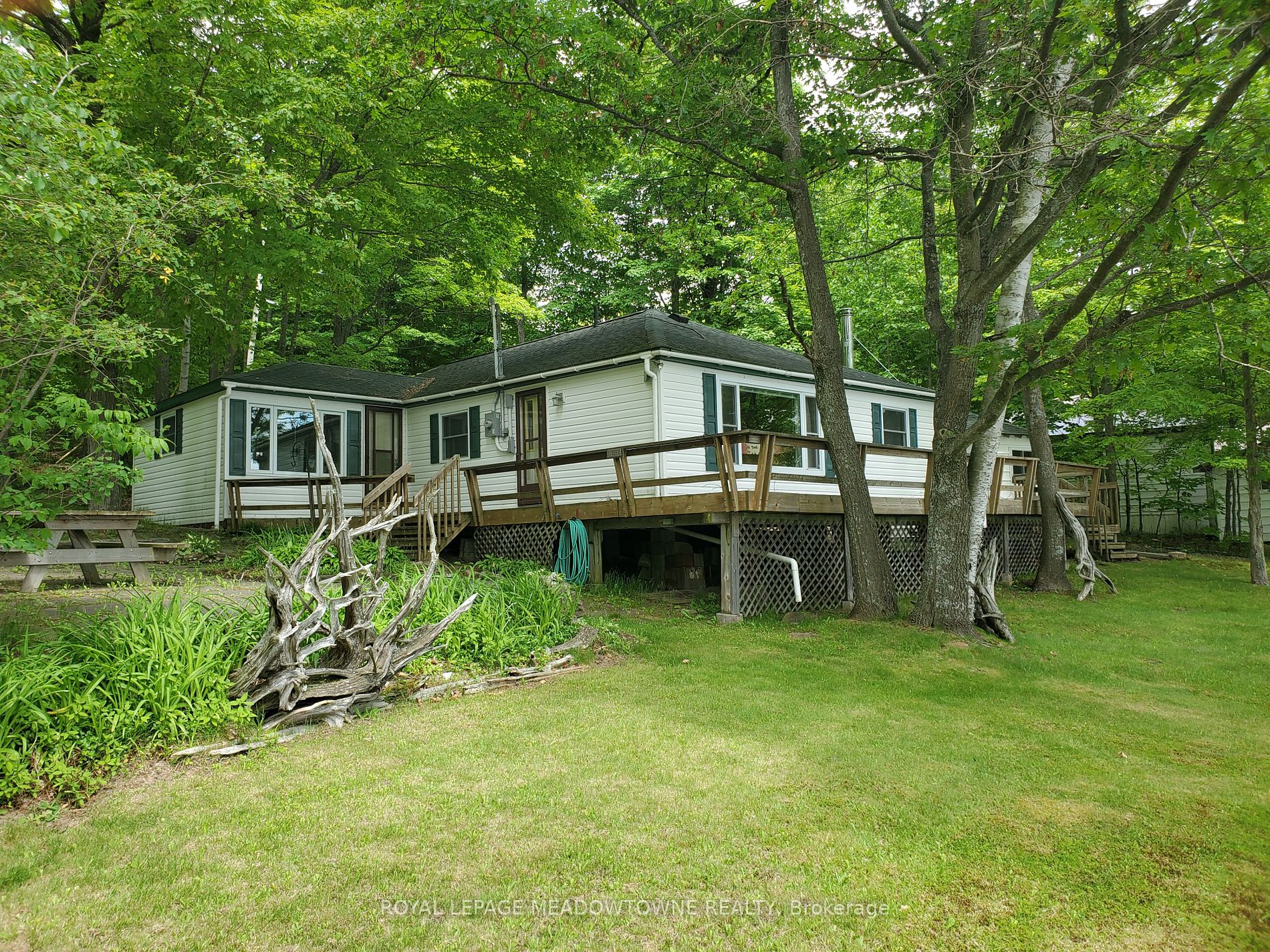 Cottage house for sale at 33 Pigeon Bay Rd Parry Sound Remote Area Ontario