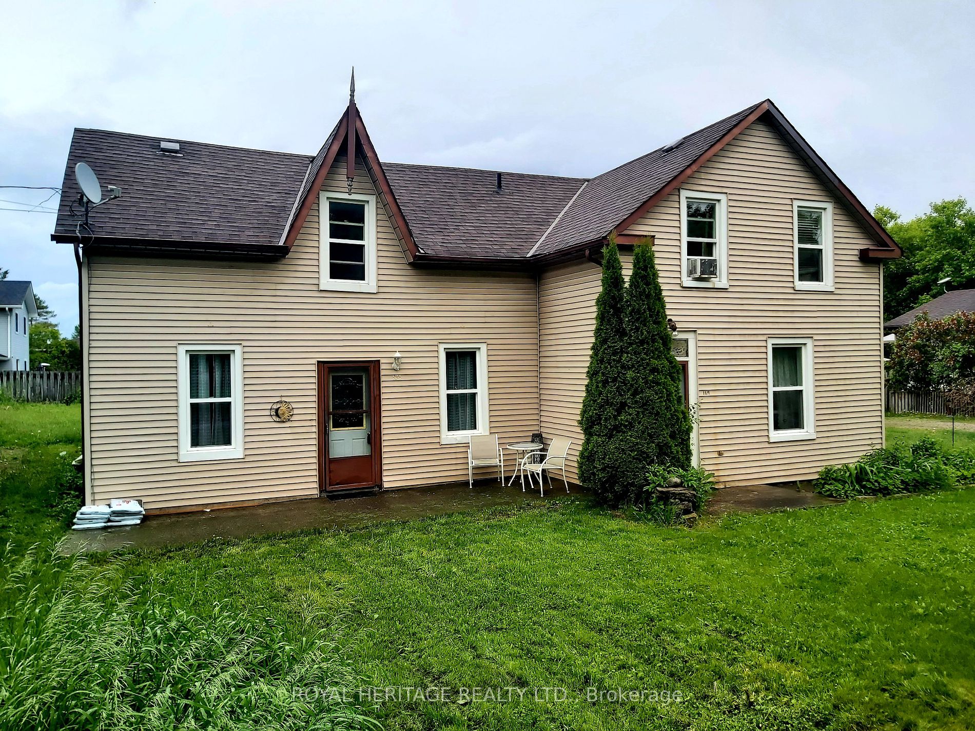 Duplex house for sale at 169 East St N Kawartha Lakes Ontario