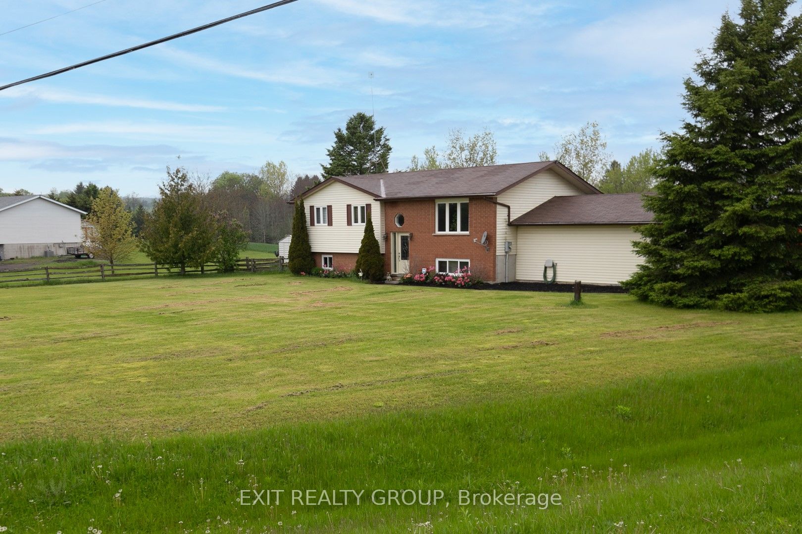 Detached house for sale at 8 Reid Rd Quinte West Ontario