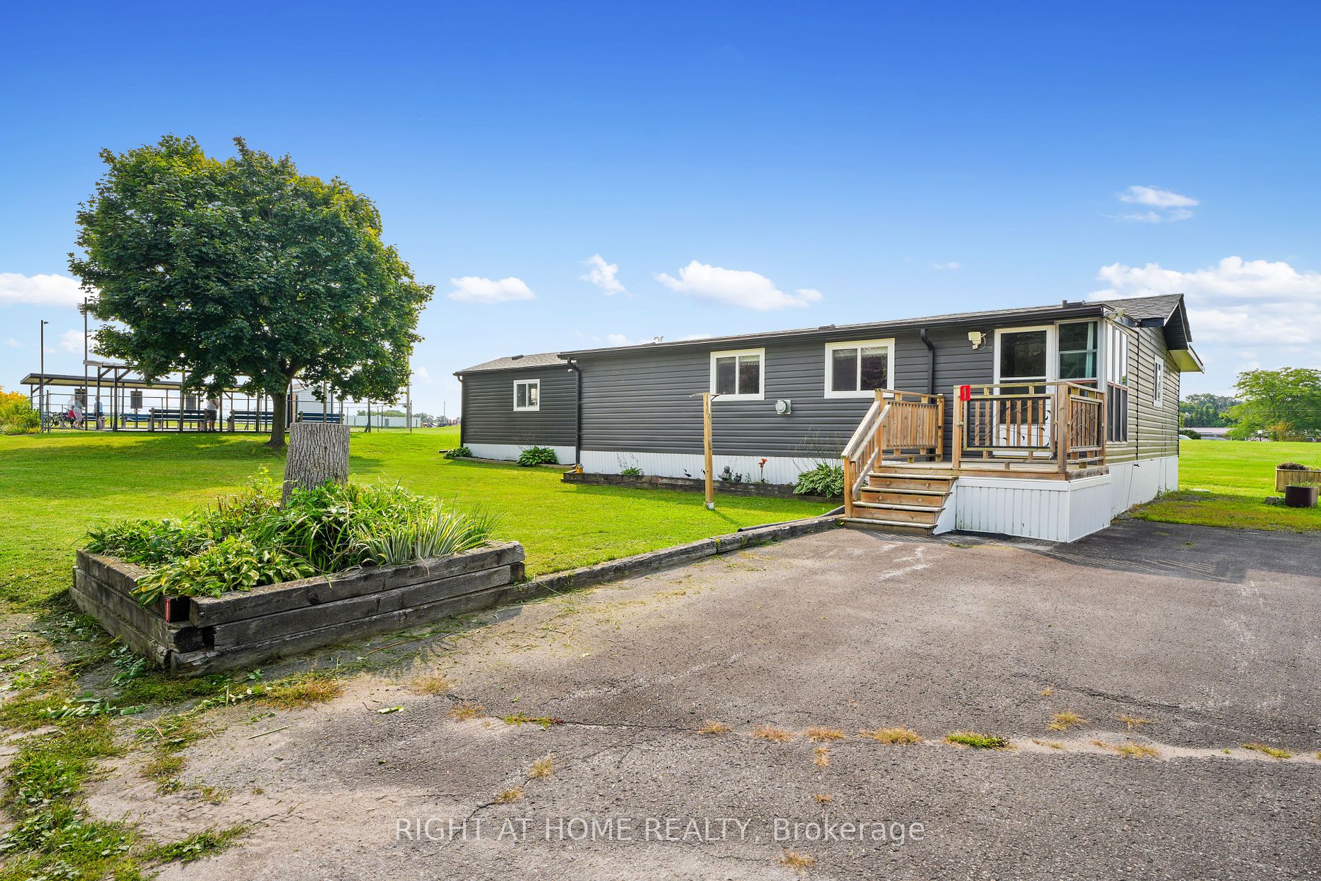 Mobile/Trailer house for sale at 1 Coburn Dr Otonabee-South Monaghan Ontario