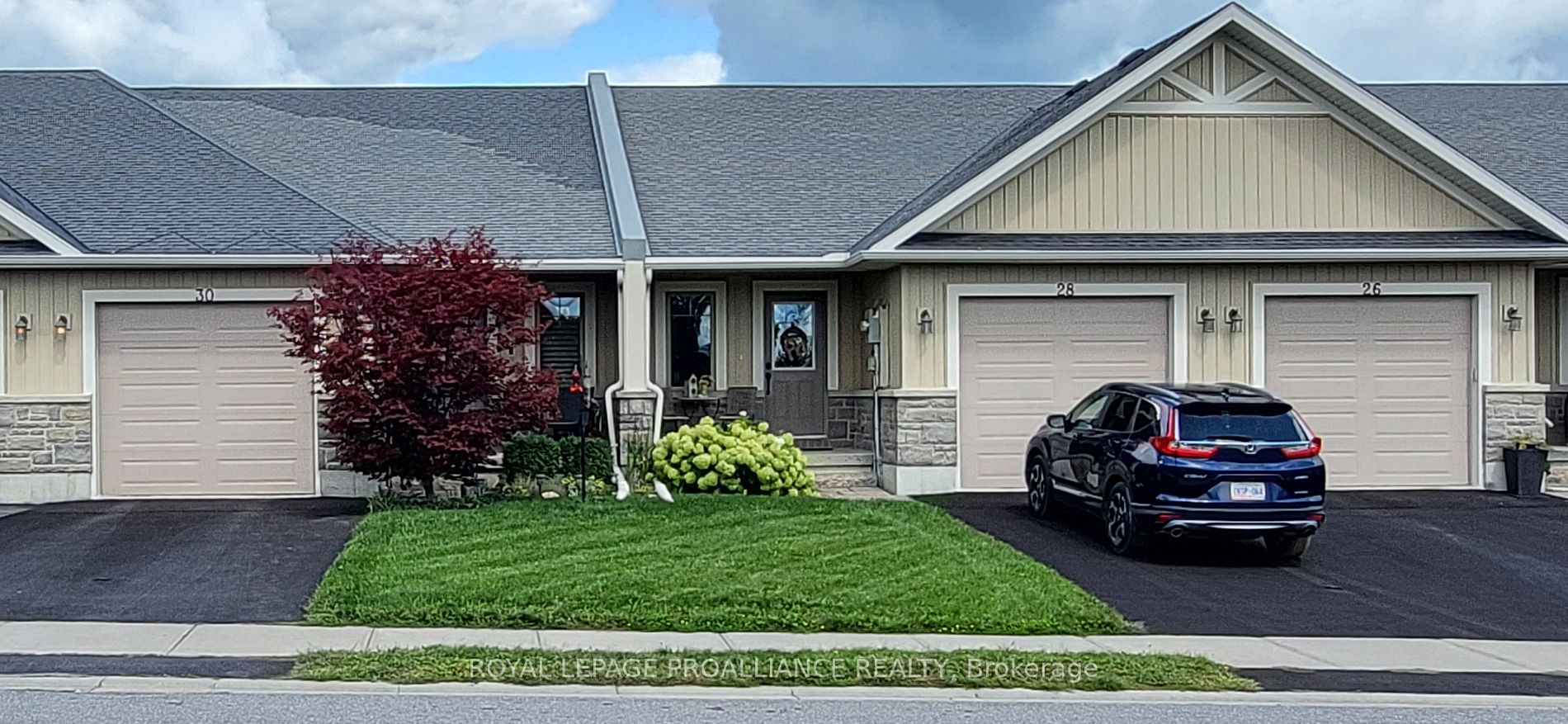 Att/Row/Twnhouse house for sale at 30 Aldersgate Dr Belleville Ontario