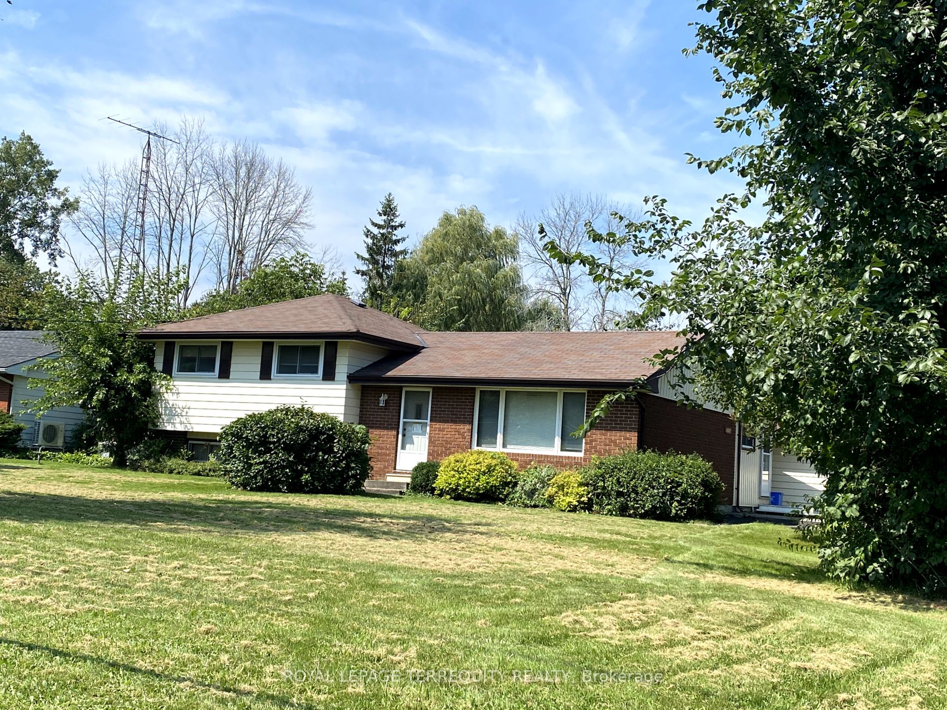 Detached house for sale at 7 Jeffrey Dr Quinte West Ontario