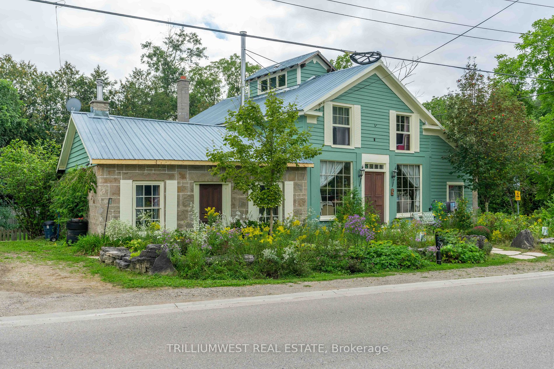 Detached house for sale at 103 York St Guelph/Eramosa Ontario