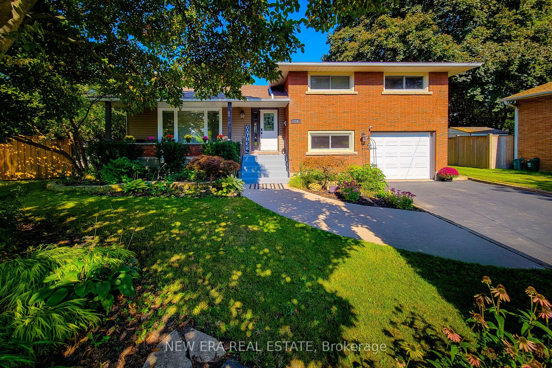 Detached house for sale at 134 Bayview Dr St. Catharines Ontario