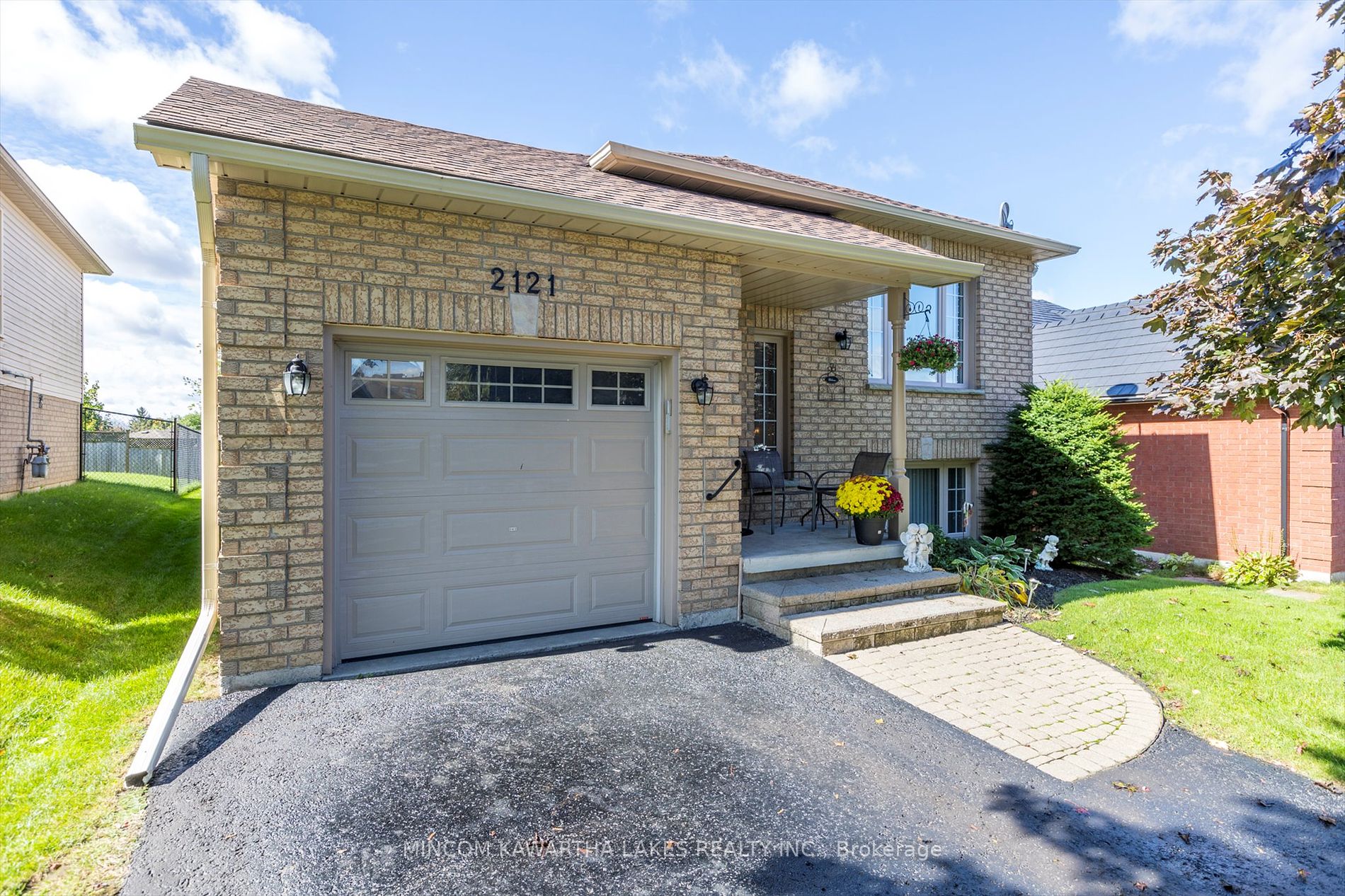 Detached house for sale at 2121 Easthill Dr Peterborough Ontario