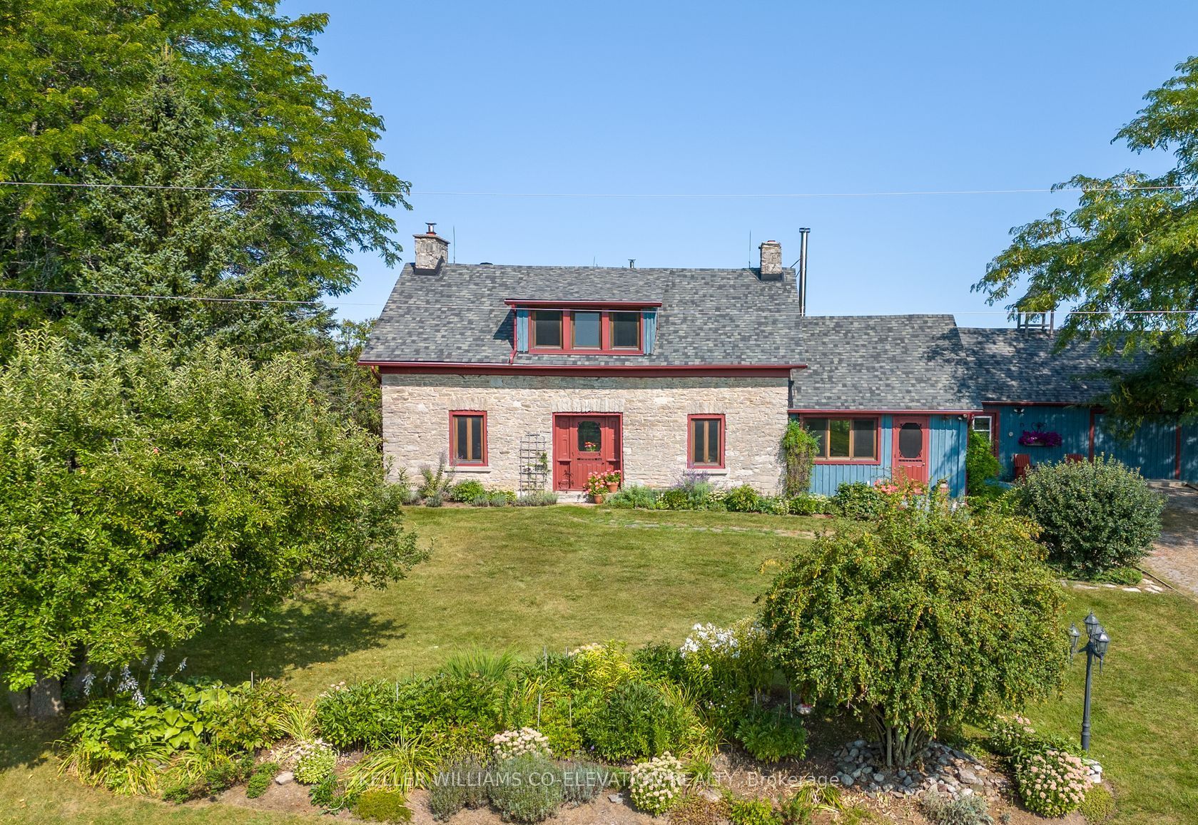 Farm house for sale at 1311 Petherick